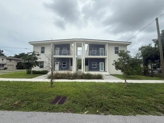 3-bedroom rental at 511 SW 1st Avenue #2B, Hallandale Beach