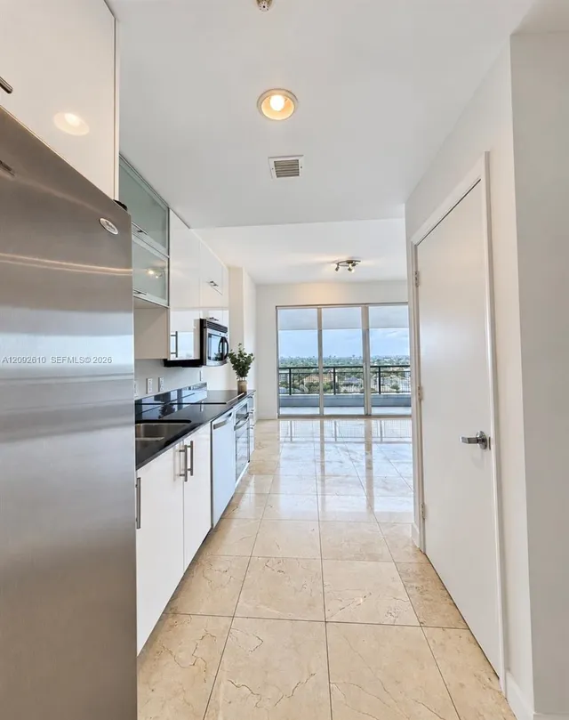 1-bedroom rental at 60 SW 13th Street #1411, Miami
