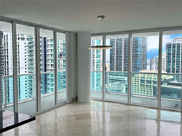 3-bedroom rental at 1250 S Miami Avenue #2906, Miami