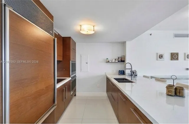 2-bedroom rental at 465 Brickell Avenue #3905, Miami