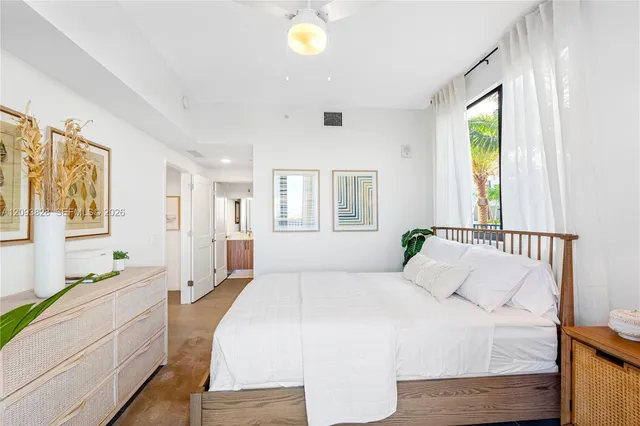 2-bedroom rental at 208 N Federal Highway #503, Pompano Beach