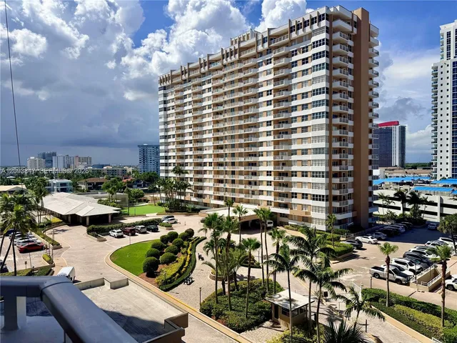 1-bedroom rental at 1965 S Ocean Drive #18C, Hallandale Beach