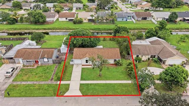 2-bedroom home at 5141 Saint John Avenue N, Boynton Beach