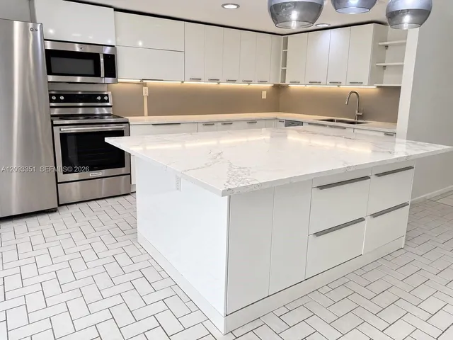 3-bedroom home at 712 NE 26th Avenue, Hallandale Beach