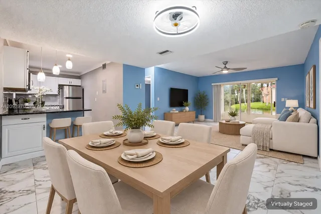 2-bedroom home at 236 Lake Dora Drive #236, West Palm Beach
