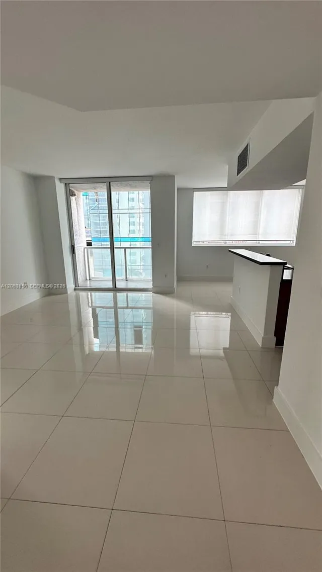 2-bedroom rental at 244 Biscayne Boulevard #1608, Miami