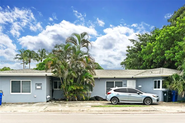 2-bedroom rental at 1810 NE 15th Avenue #1810, Fort Lauderdale