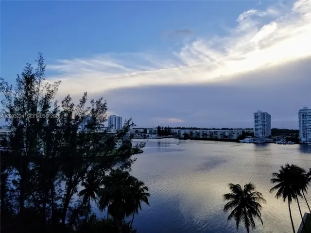 1-bedroom rental at 18151 NE 31st Court #805, Aventura