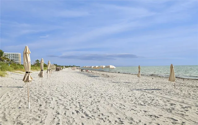 3-bedroom rental at 151 N Crandon Boulevard #430, Key Biscayne