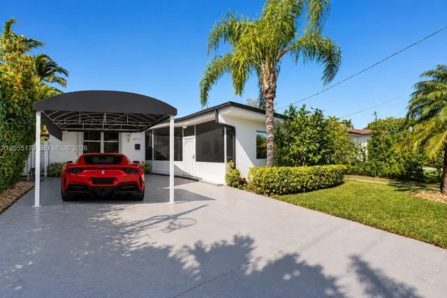 5-bedroom rental at 9072 Froude Avenue, Surfside