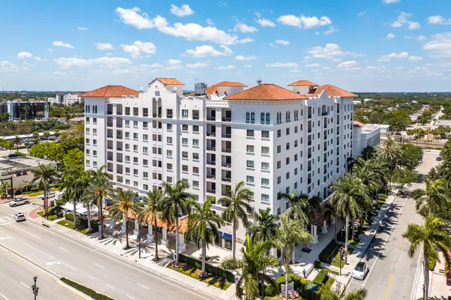 2-bedroom home at 233 S Federal Highway #605, Boca Raton