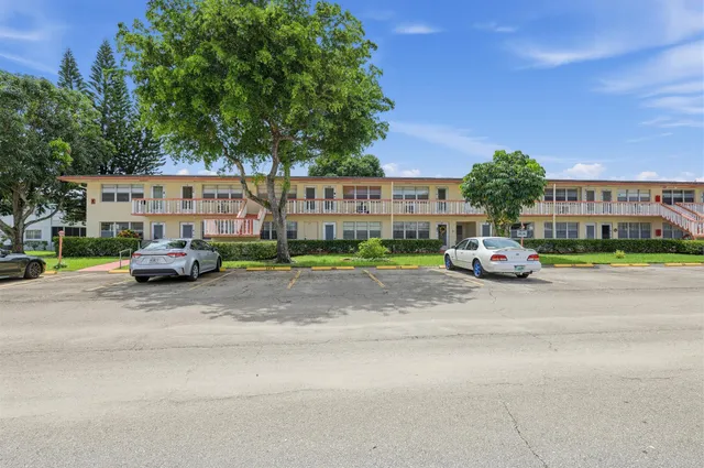 1-bedroom home at 245 CAMDEN K, West Palm Beach