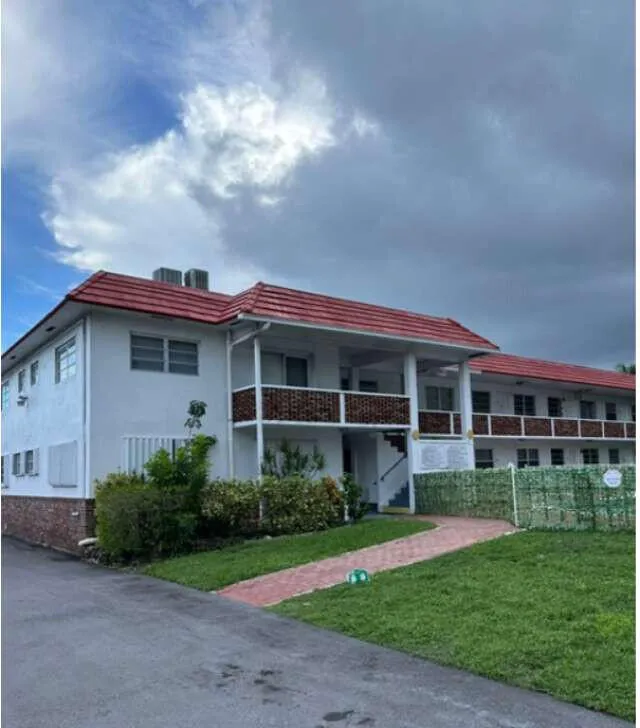 1-bedroom rental at 22 SE 3RD Terrace #26, Dania Beach