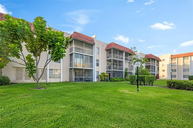 2-bedroom rental at 3774 INVERRARY Boulevard #104P, Lauderhill