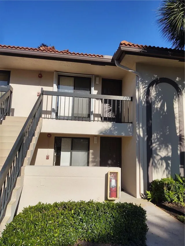 2-bedroom rental at 5200 E CLUB Circle #205, Boca Raton