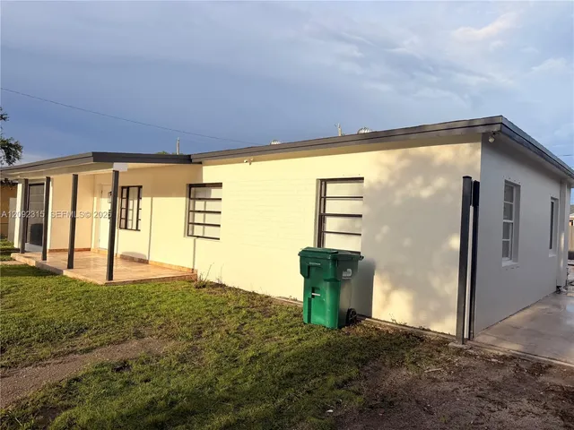 5-bedroom home at 14025 Jackson Street, Miami