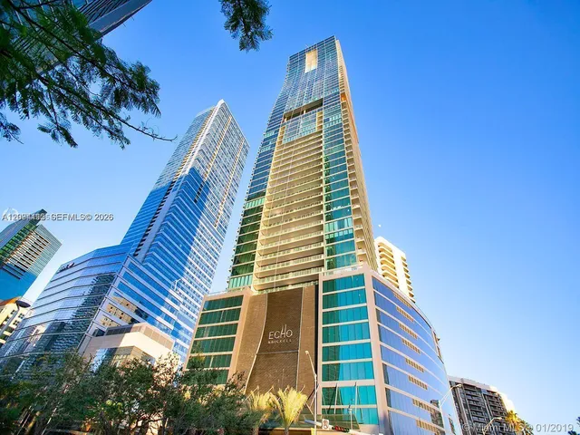 1-bedroom home at 1451 Brickell Avenue #1002, Miami