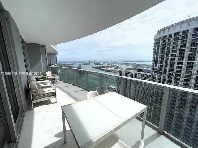 1-bedroom home at 488 NE 18th Street #4602, Miami