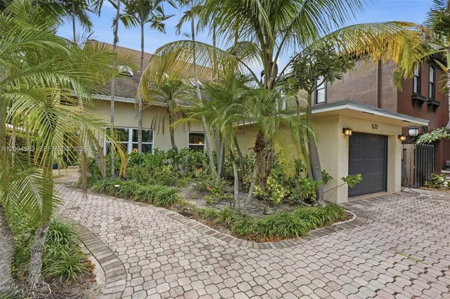 3-bedroom home at 521 N Victoria Park Road, Fort Lauderdale