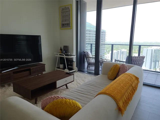 1-bedroom home at 1000 Brickell Plaza #3510, Miami