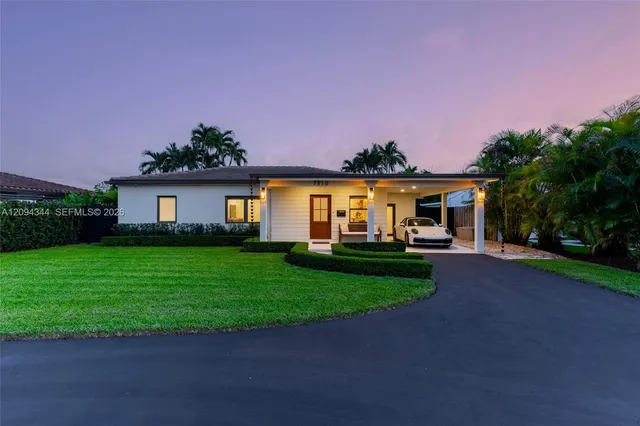 3-bedroom home at 7510 SW 32nd Street, Miami