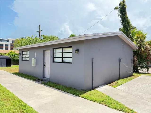1-bedroom rental at 2247 Taylor Street #8, Hollywood