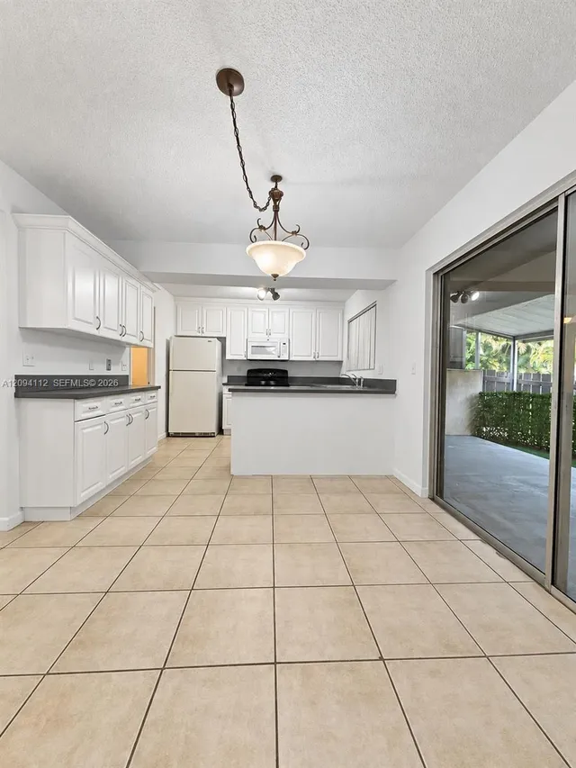 3-bedroom rental at 5348 Bosque Lane #105, West Palm Beach