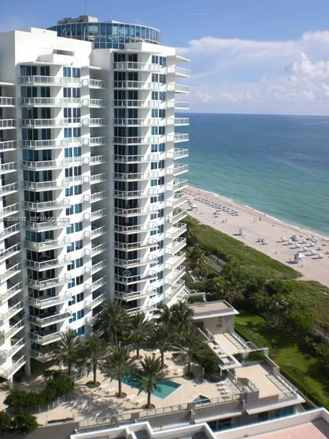 3-bedroom rental at 3801 Collins Avenue #1806, Miami Beach