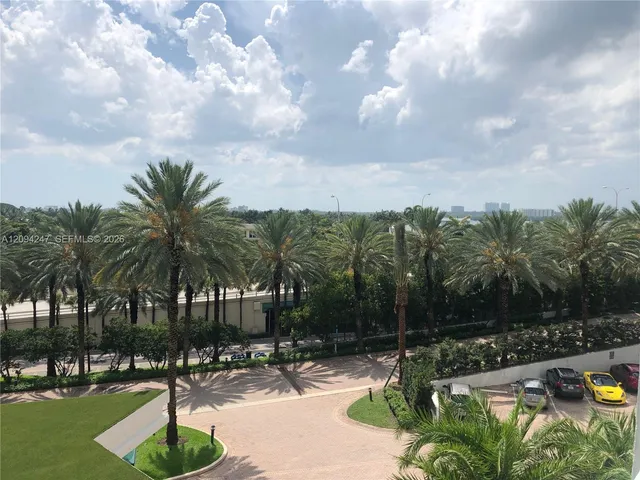 1-bedroom rental at 10275 Collins Avenue #427, Bal Harbour