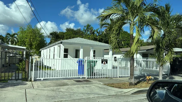 3-bedroom rental at 81 NW 44th Street #2, Miami