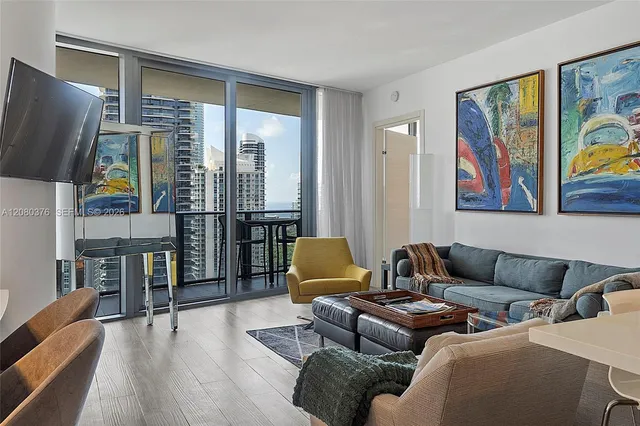 3-bedroom rental at 801 S Miami Avenue #3604, Miami