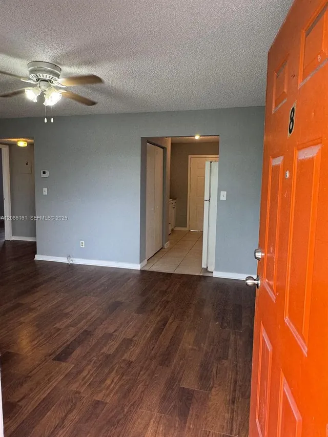 2-bedroom rental at 2920 Pierce Street #8, Hollywood