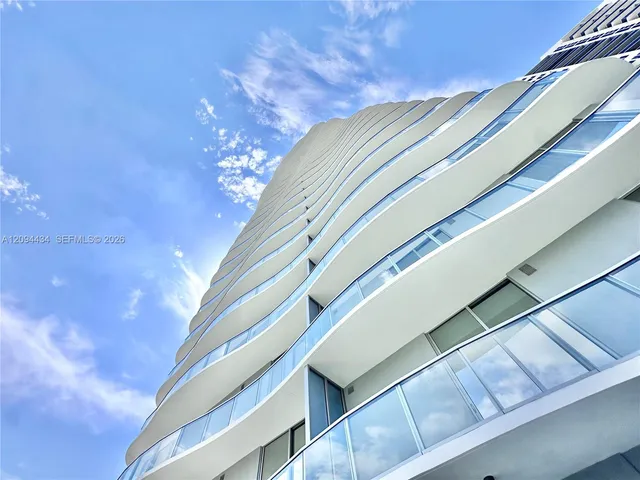 2-bedroom rental at 1400 Biscayne Boulevard #402, Miami