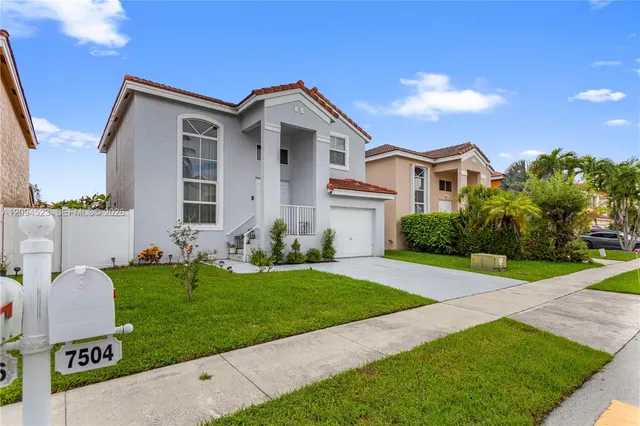 3-bedroom rental at 7504 Viscaya Circle, Margate