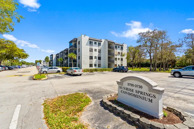 3-bedroom home at 3700 N PINE ISLAND Road #310, Sunrise