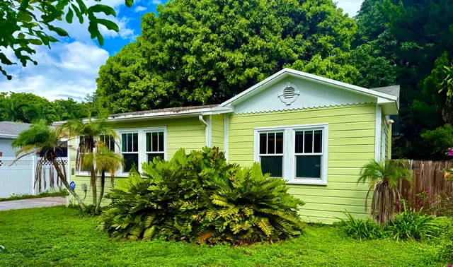 2-bedroom home at 636 SW 7TH Avenue, Fort Lauderdale
