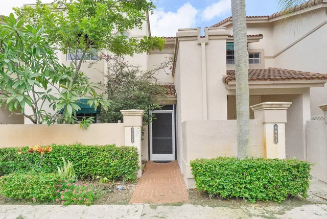 2-bedroom home at 6595 VIA REGINA, Boca Raton