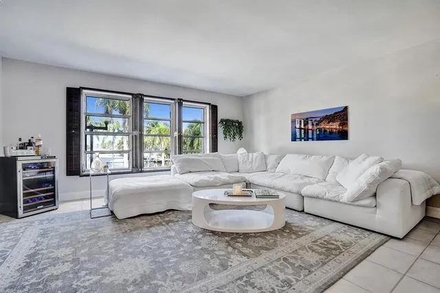 1-bedroom rental at 1770 E Las Olas Boulevard #204, Fort Lauderdale