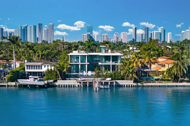 6-bedroom home at 217 E Rivo Alto Drive, Miami Beach