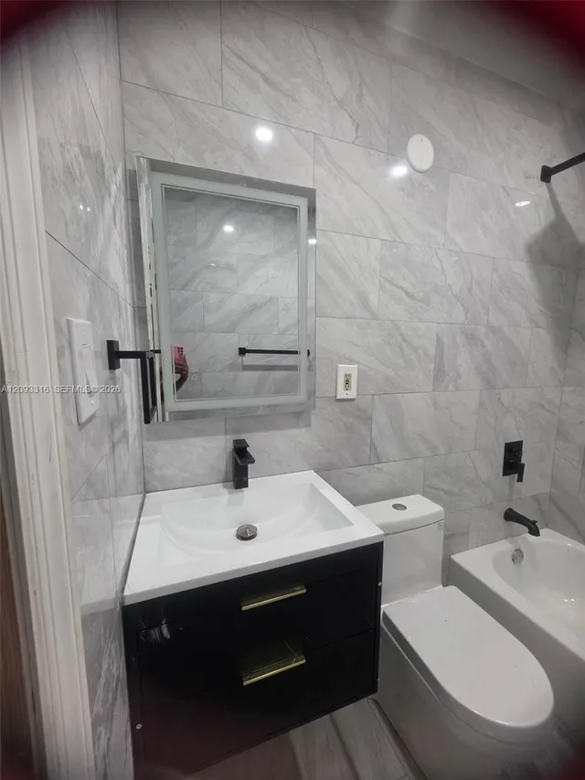 3-bedroom home at 9624 NW 24, Miami