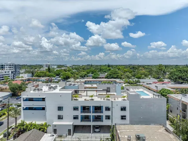 1-bedroom rental at 2201 Polk Street #203, Hollywood