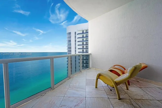 3-bedroom rental at 16001 Collins Avenue #3806, Sunny Isles Beach