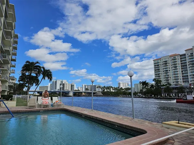 2-bedroom rental at 2900 NE 30th Street #H3, Fort Lauderdale
