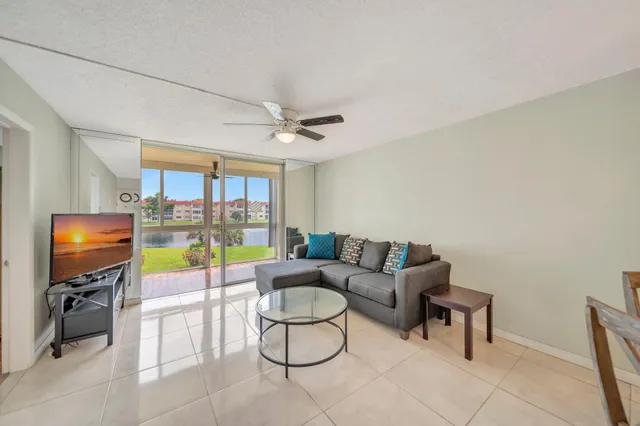 2-bedroom home at 2700 Sunrise Lakes Drive W #201, Sunrise