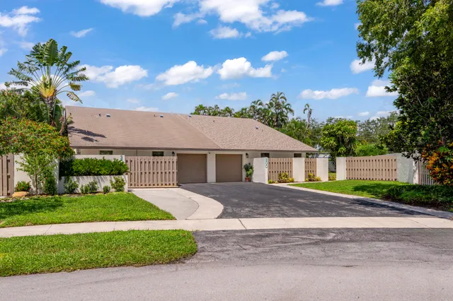 2-bedroom home at 200 SW 29th Avenue, Delray Beach