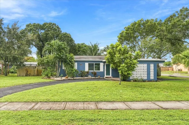 3-bedroom home at 3366 SW 16TH Court, Fort Lauderdale
