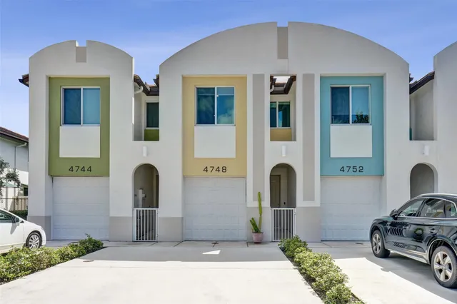 3-bedroom home at 4748 SW 63rd Terrace, Davie