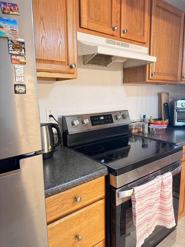 2-bedroom rental at 2800 Somerset Drive #201j, Lauderdale Lakes
