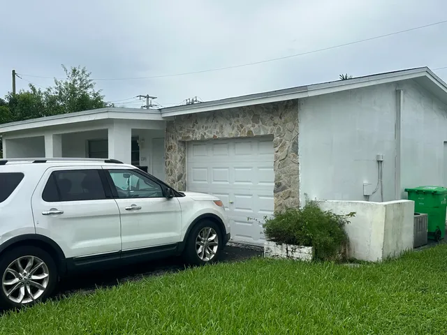 2-bedroom rental at 2301 NW 81ST Terrace, Sunrise