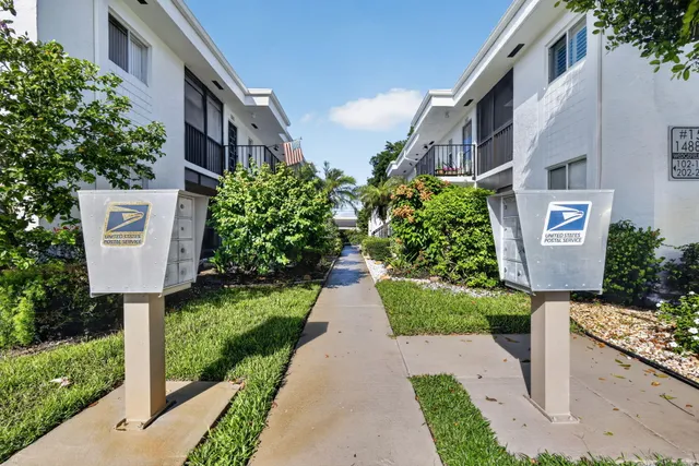 2-bedroom rental at 14881 WEDGEFIELD Drive #103, Delray Beach